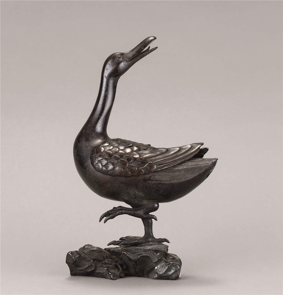 明代(1368-1644) 铜鸭形香熏